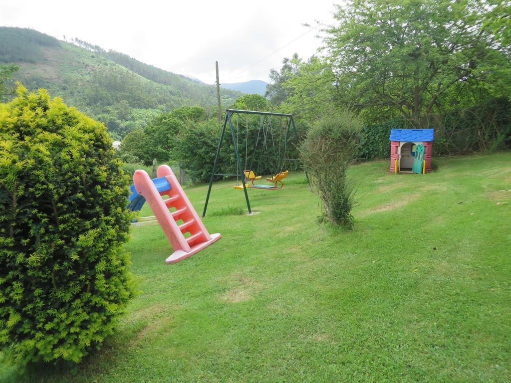 Apartamentos El Otero De Cudillero Soto de Luiña المظهر الخارجي الصورة